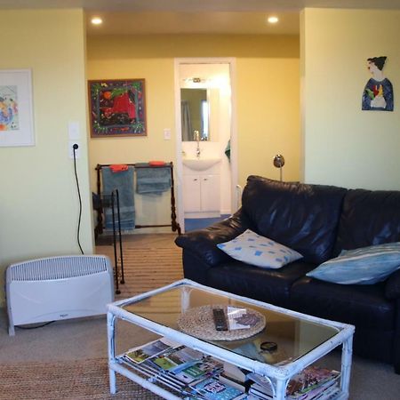Laughing Fish Studio Apartment Mapua Екстериор снимка
